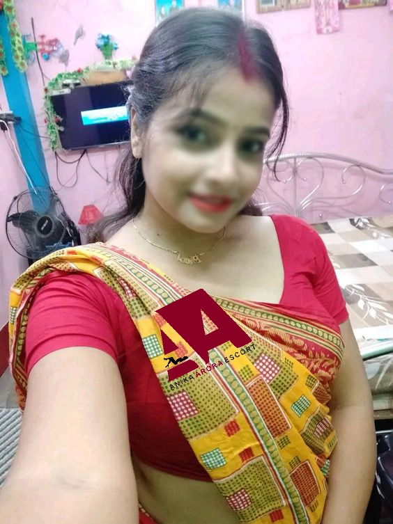 housewife bold figure escort Gurugram  